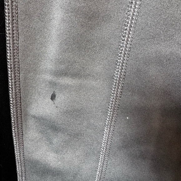 Gray and Black Athletic Leggings with Stretchy Fit - Picture 3 of 4